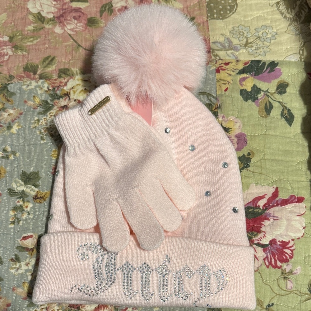 Juicy Couture Light Pink Kids Hat and Glove Set